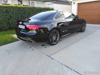 Audi S5 4,2 FSI V8 - 5