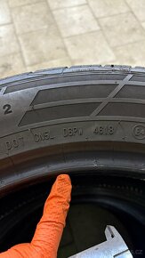 Prodám pneu 225/55 R18 - 5