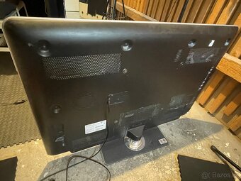 TV - Aquos Quattron Sharp - 5