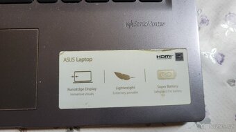 Malý, lehký a přenosný ntb AMD - 5