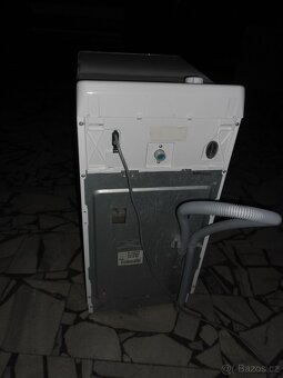 Prodáme pračku Whirlpool na 6 kg prádla, horní plnění, A+++ - 5