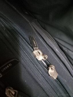 Kufr s možnosti zamknuti.na zámeček - 5