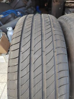 Prodám zánovní letní pneu 215/65/17 Michelin Primacy 4 103V - 5