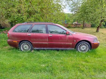 Volvo V40 na náhradní díly - 5