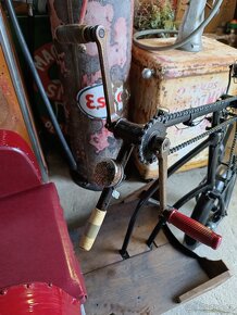 Starý pěkný invalidní vozík, možnost přídavného motoru - 5
