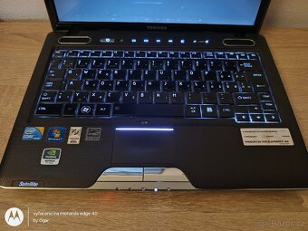 Toshiba 13,3",Core i5, 8/256GB SSD, nVidia,Win11, podsvícen - 5