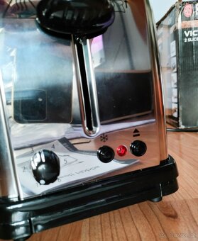 Topinkovač Russell Hobbs 23310 - 5