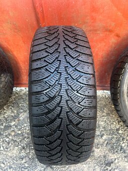 Prodám gumy 205/55/16. - 5