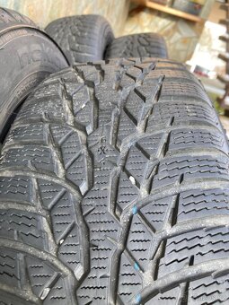 Prodám zimní pneu 185/65/R15 - 5