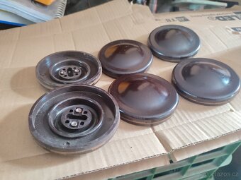 Bakelitové víčka nádrže - 5
