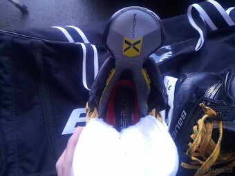 Hokejové brusle Bauer Vapor Hyperlite 2. - 5