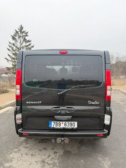 Renault Trafic 2.0 dCi 84 kW | Manuál | 7 míst | 2007 - 5