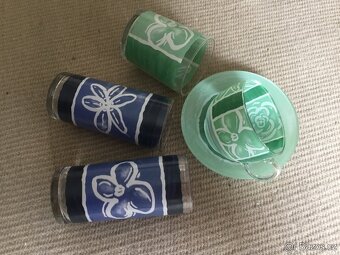 misa pevne sklo, ruzne sklenice - 5