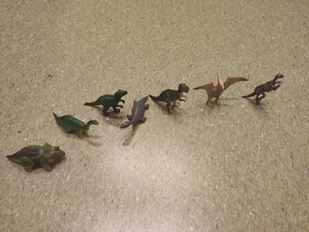 Sbírka velkých a malých dinosaurů - 5
