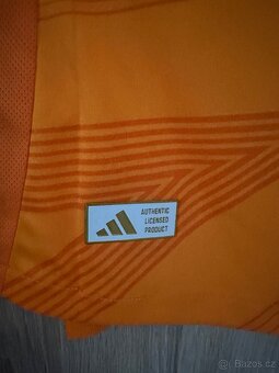 Raul Asencio dres - 5