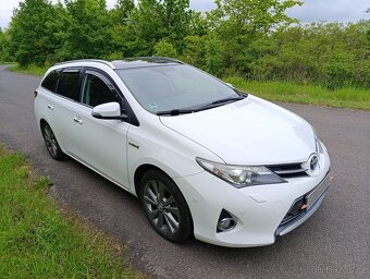 Prodám Toyota Auris - 5