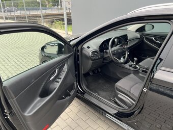 Hyundai i30 1.0T-GDiComfort88KW,174tkm,cena s DPH - 5