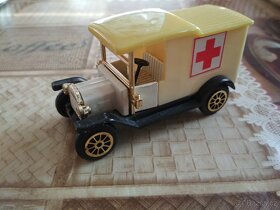 autíčka - angličáky ambulance (sanitky) - 5
