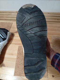 MOTOCROSSOVE BOTY KENNY TRACK - 5