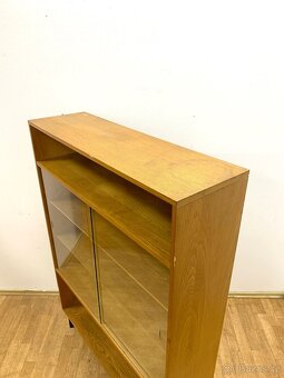 Retro knihovna 60. léta Brusel - 5