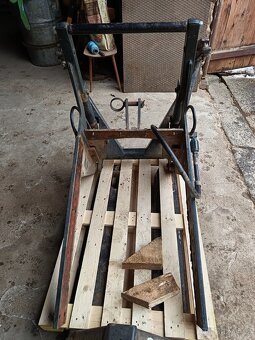 Prodám přední ramena na Zetor 10540 - 5