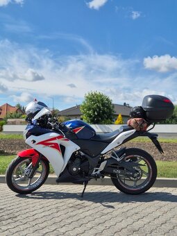 Honda CBR 250R (2011) - 5