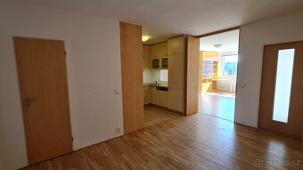 Pronájem bytu 5+kk, 96 m2, Praha 4, u lesa a u metra - 5
