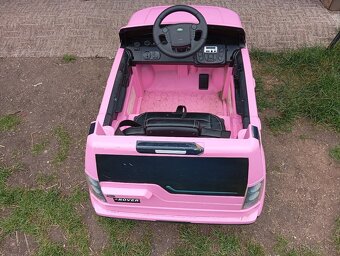 Dětské elektrické autíčko - 5