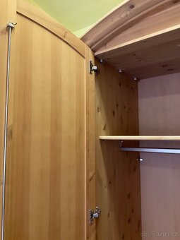 Prodám velkou ložnici materiál voskované borovice - 5
