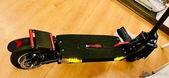 Nová terénní elektrická koloběžka Emanba . Lze zaslat - 5
