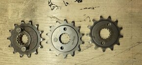 Suzuki LTR 450 - rozety a origo stupačky - 5