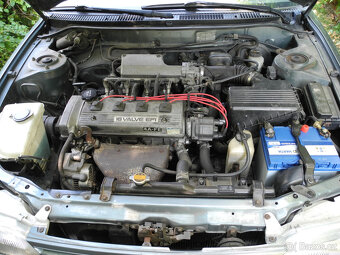 Toyota Corolla 1,6 16V - 5