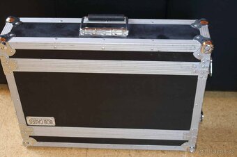 Digitální mixážní pult Midas M32 + Midas DL16 v kufru - 5