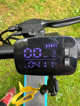 Elektrická koloběžka W-TEC Billar II 500W 12" - 5