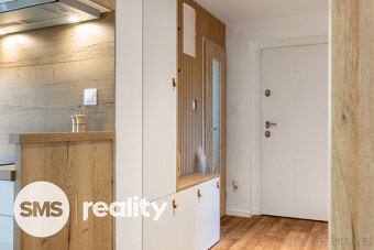 Výjimečný byt 4+1 se zahradou - 5