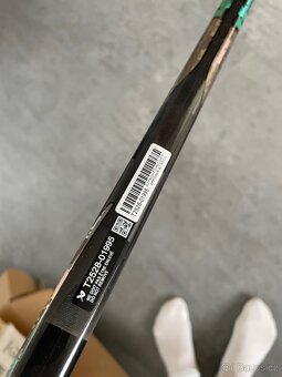 Hokejka Bauer Twitch P92 / 70 Flex levá - 5