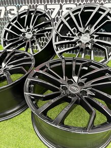 AUDI RS5/RS4 - ORIGINÁLNÍ SADA R20 - 5