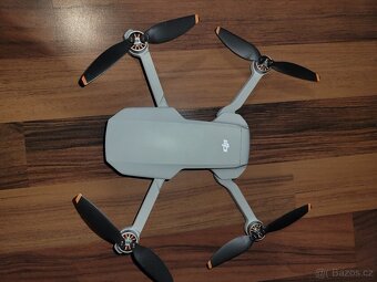 DJI Mini 2 SE – kompletní set | téměř nové baterie - 5
