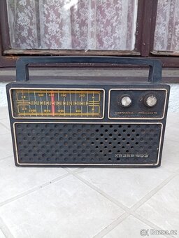 Prodám 4 starší rádia. - 5
