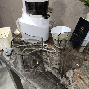 Prodám odšťavňovač Greenis - 5