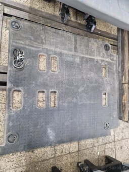 VW Transporter T5 sedačky - 5