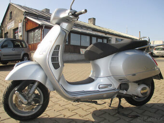 Piaggio Vespa 250 GTS ie rv 200616kW 23000km - 5