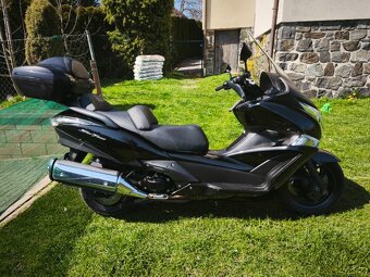 Honda SW-T400 (2011) kufr, jen 6500km, po servisu - 5