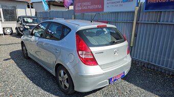 HYUNDAI i30 1,4 i CVVT TRIKOLOR - 5