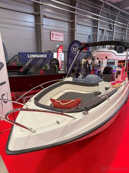 Nový motorový člun Giant 475 Sport+MOTOR - 5