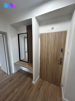 Prodej zrekonstruovaného bytu 2+1, 56 m² se zasklenou lodžií - 5