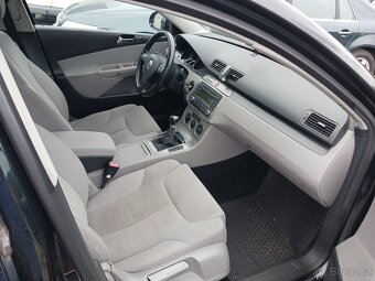 Volkswagen Passat 3C variant 2,0TDI 1.majitel - 5