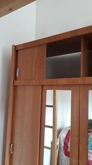 Šatní skříň - 5
