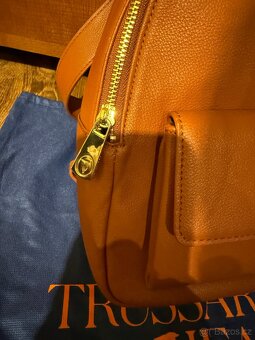 Skoro nový batoh Trussardi Jeans - 5