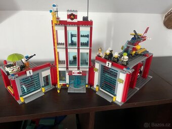 Lego 60110 hasičská stanice - 5